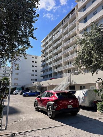 1300 Lincoln Rd D304, Miami Beach, FL 33139