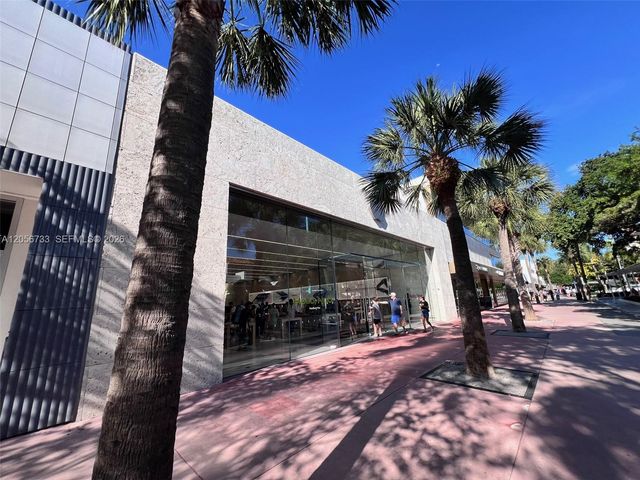 1300 Lincoln Rd D304, Miami Beach, FL 33139