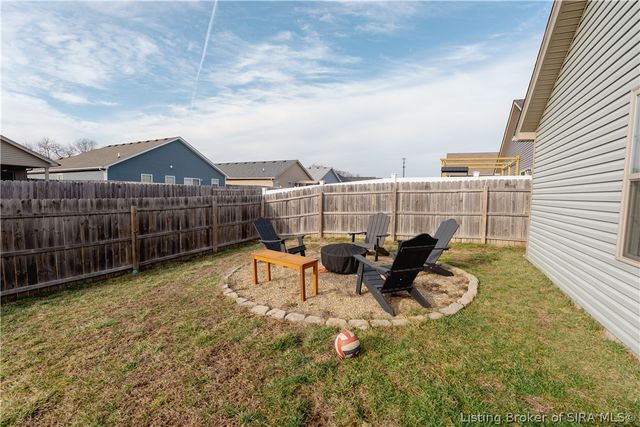 8011 Lucas Lane, Charlestown, IN 47111