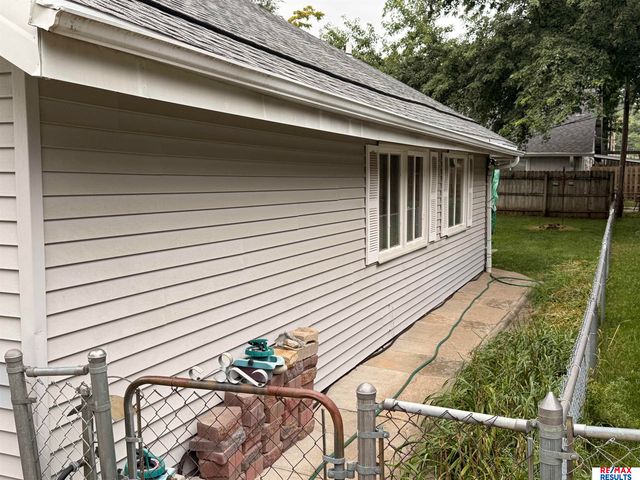 1223-1225 N 66th Street, Omaha, NE 68137