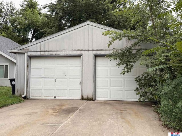 1223-1225 N 66th Street, Omaha, NE 68137