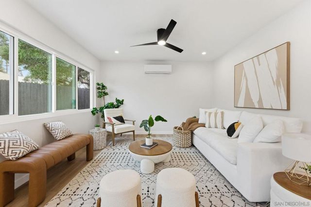 1519 Arthur Neal Ct, Lemon Grove, CA 91945