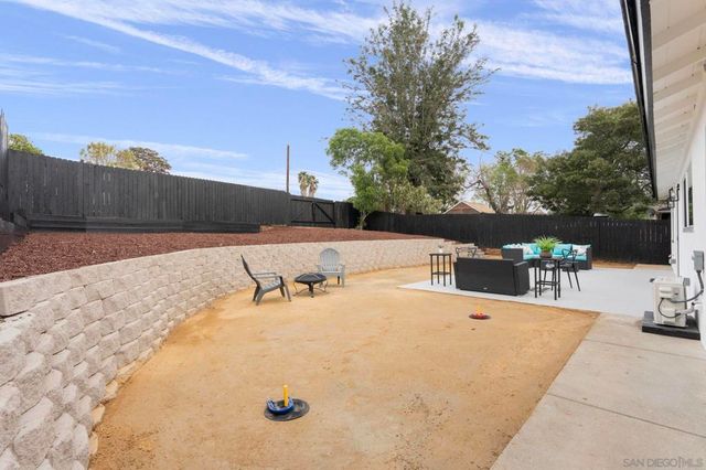 1519 Arthur Neal Ct, Lemon Grove, CA 91945