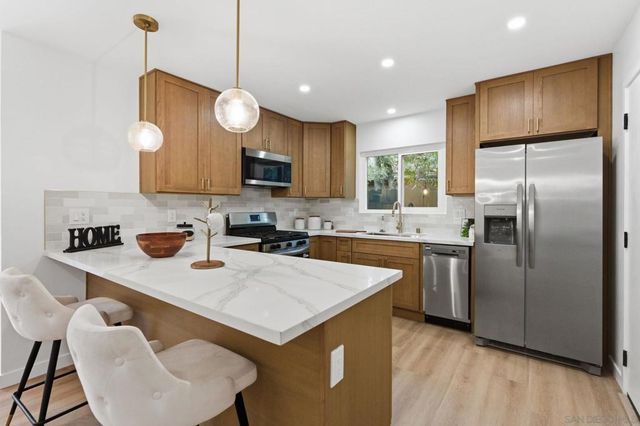 1519 Arthur Neal Ct, Lemon Grove, CA 91945