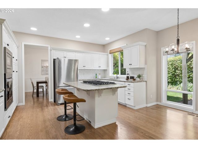 29545 Sw Queens Ct, Wilsonville, OR 97070