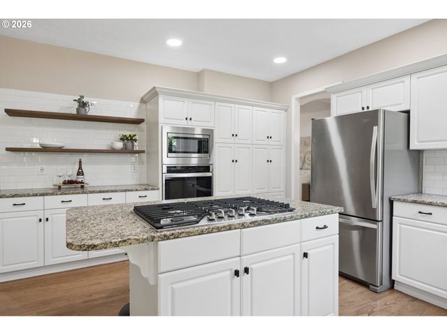 29545 Sw Queens Ct, Wilsonville, OR 97070
