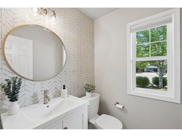 29545 Sw Queens Ct, Wilsonville, OR 97070