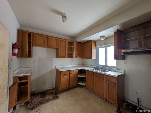 3808 Cadieux Road, Detroit, MI 48224