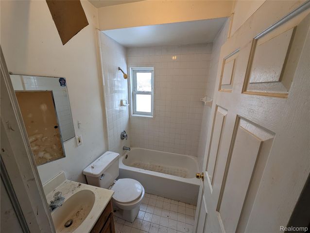 3808 Cadieux Road, Detroit, MI 48224