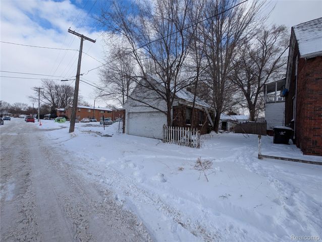 3808 Cadieux Road, Detroit, MI 48224