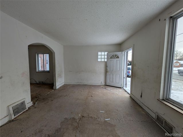3808 Cadieux Road, Detroit, MI 48224