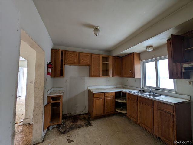 3808 Cadieux Road, Detroit, MI 48224