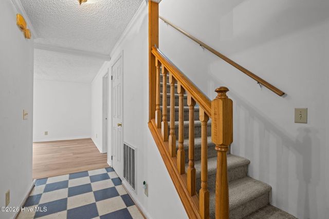 142 Jordans Lane, Beaufort, NC 28516