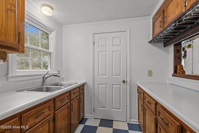 142 Jordans Lane, Beaufort, NC 28516