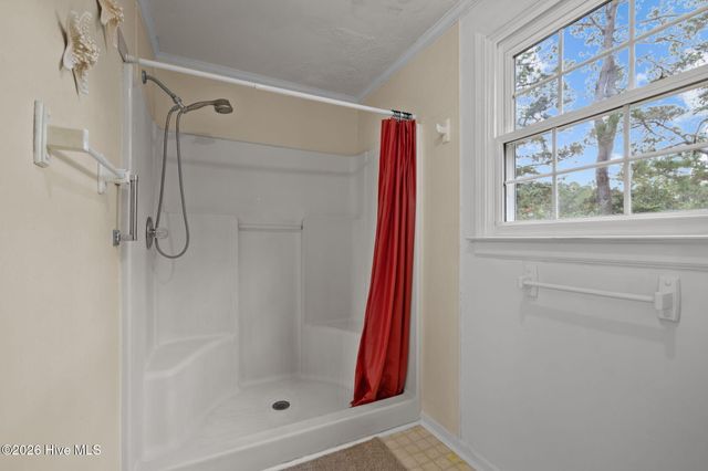 142 Jordans Lane, Beaufort, NC 28516