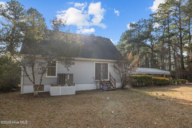 142 Jordans Lane, Beaufort, NC 28516