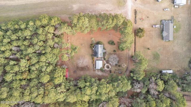 142 Jordans Lane, Beaufort, NC 28516