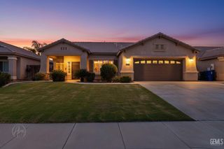 11110 Vista Del Valle Dr, Bakersfield, CA 93311