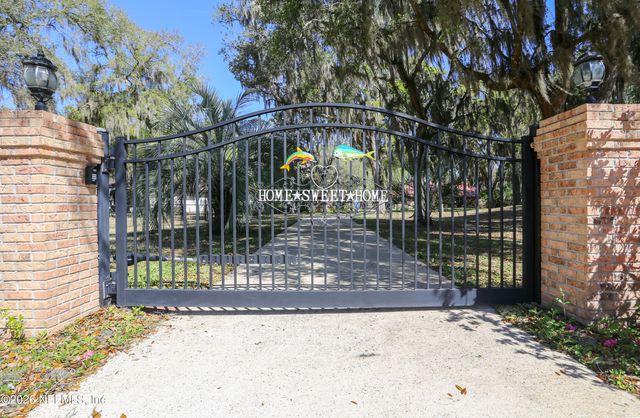 524 CEDAR CREEK Road, Palatka, FL 32177