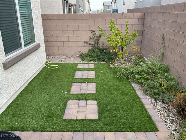 3499 La Cura Avenue, Las Vegas, NV 89141