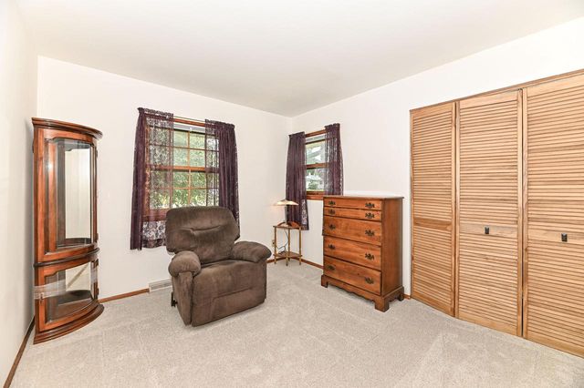 N84W14476 Menomonee AVENUE, Menomonee Falls, WI 53051