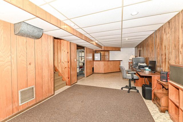N84W14476 Menomonee AVENUE, Menomonee Falls, WI 53051