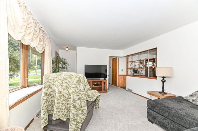 N84W14476 Menomonee AVENUE, Menomonee Falls, WI 53051