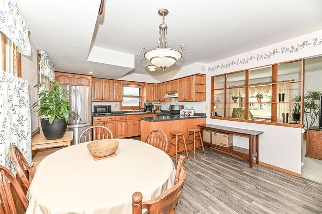 N84W14476 Menomonee AVENUE, Menomonee Falls, WI 53051