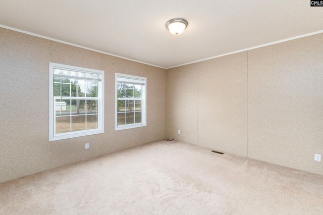 105 Indian Trace Ct, Gilbert, SC 29054