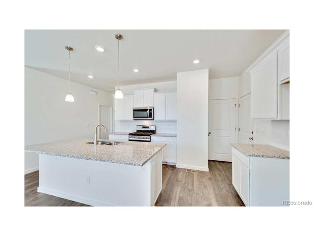 739 Ayrshire Rd, Johnstown, CO 80534