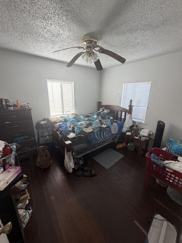 930 Sierra Street, Madera, CA 93638