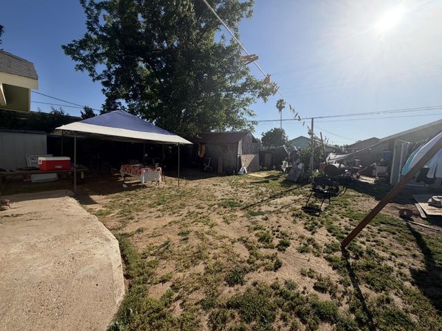 930 Sierra Street, Madera, CA 93638