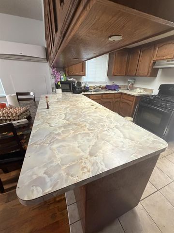 930 Sierra Street, Madera, CA 93638