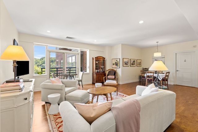 88 Wharf Street 402, Milton, MA 02186