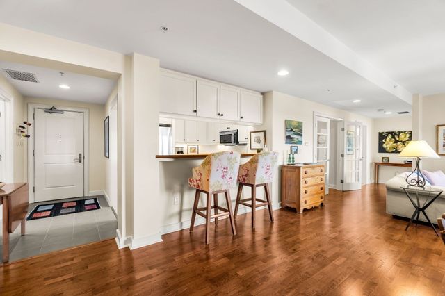 88 Wharf Street 402, Milton, MA 02186