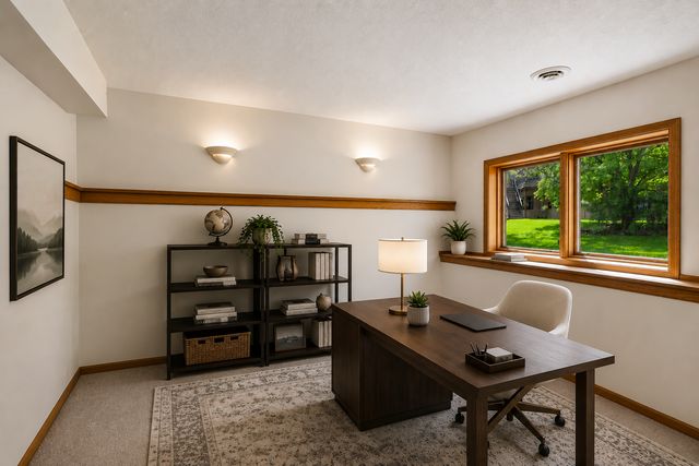 14835 39th Avenue N, Plymouth, MN 55446