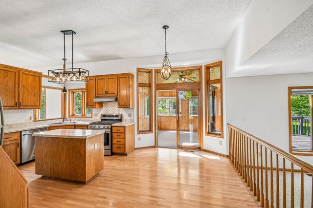14835 39th Avenue N, Plymouth, MN 55446