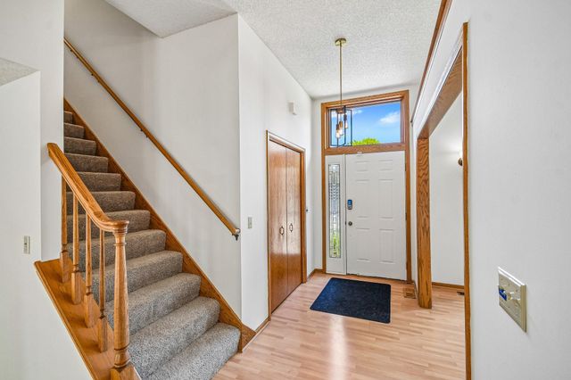 14835 39th Avenue N, Plymouth, MN 55446
