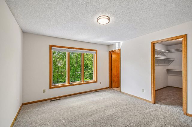 14835 39th Avenue N, Plymouth, MN 55446