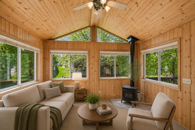 14835 39th Avenue N, Plymouth, MN 55446