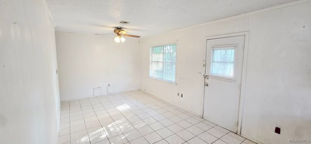 5608 E Shades Valley Drive, Montgomery, AL 36108