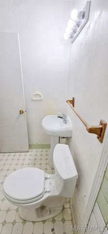 5608 E Shades Valley Drive, Montgomery, AL 36108