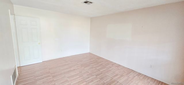 5608 E Shades Valley Drive, Montgomery, AL 36108