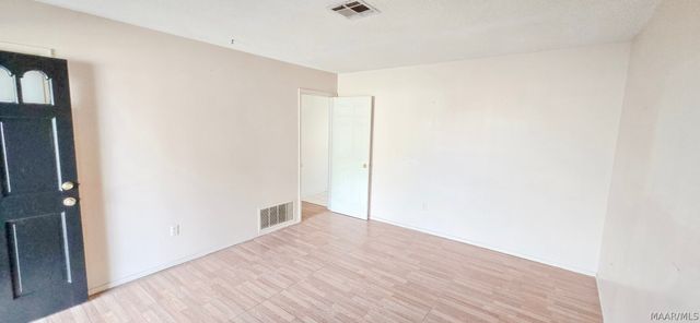 5608 E Shades Valley Drive, Montgomery, AL 36108