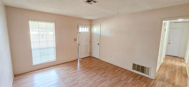 5608 E Shades Valley Drive, Montgomery, AL 36108