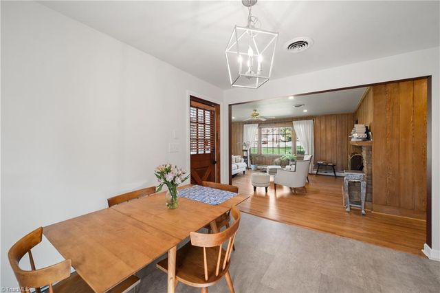 1734 Lancelot Lane, Winston-salem, NC 27103