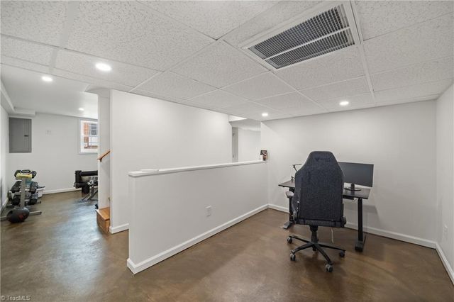 1734 Lancelot Lane, Winston-salem, NC 27103