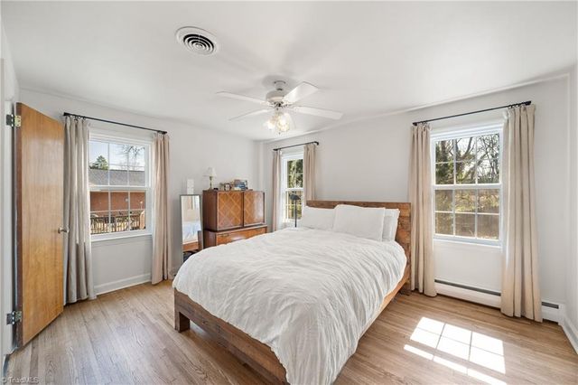 1734 Lancelot Lane, Winston-salem, NC 27103