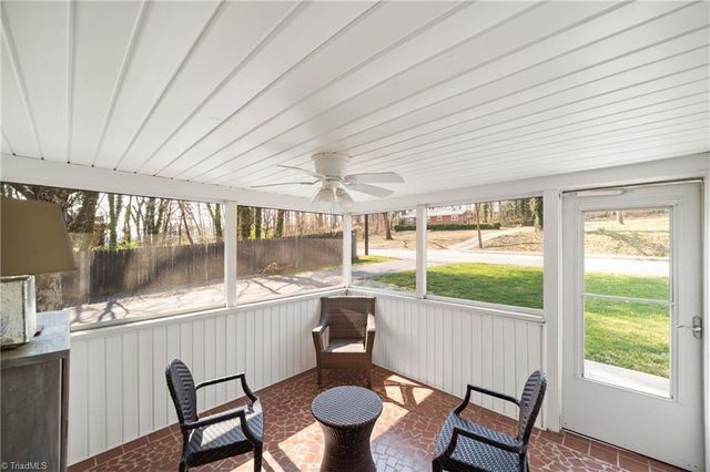 1734 Lancelot Lane, Winston-salem, NC 27103