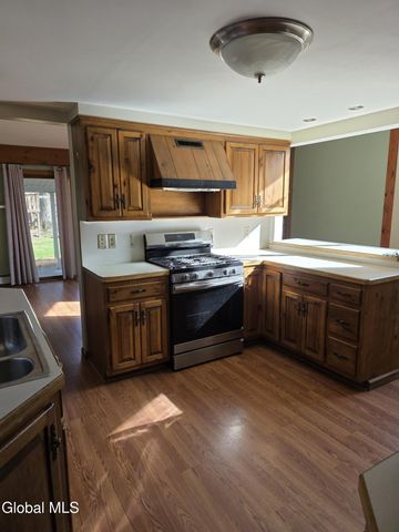 2109 Westside Avenue, Rotterdam, NY 12306